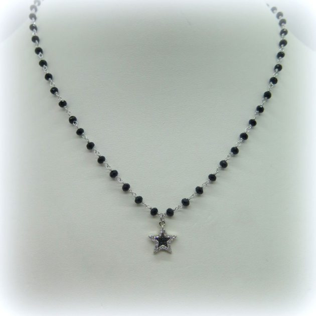 Collana stella pendente in argento 925 e sfere nere