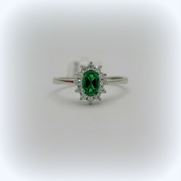 Anello contorno verde smeraldo zirconi in oro bianco 18 ct