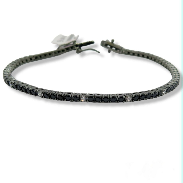 Bracciale tennis pietre nere alternate a una bianca argento 925